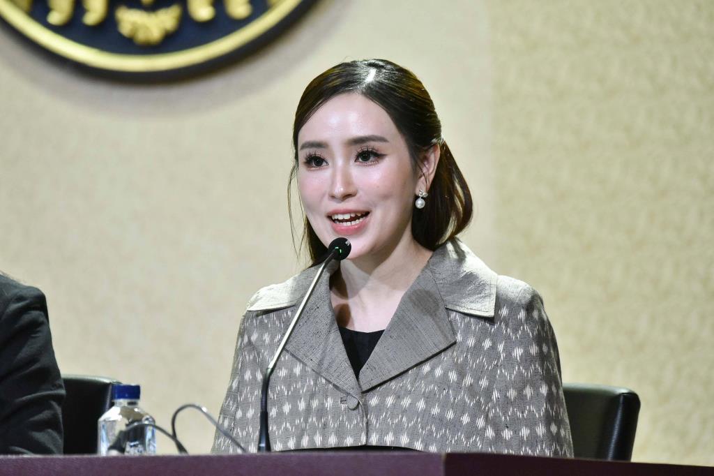 ครม.เคาะแก้ กม.ธุรกิจคนต่างด้าว เปิดทาง 8 ธุรกิจลงทุนได้ไม่ต้องขออนุญาตประกอบกิจการ