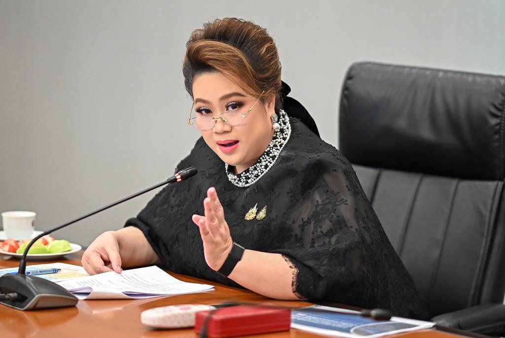 “ศุภมาส” สั่ง สคบ.เร่งสอบโซลาร์เซลล์ตกมาตรฐาน เสี่ยงไฟไหม้-เสียเงินฟรี เตือนเช็กสลาก-มอก.ก่อนซื้อ