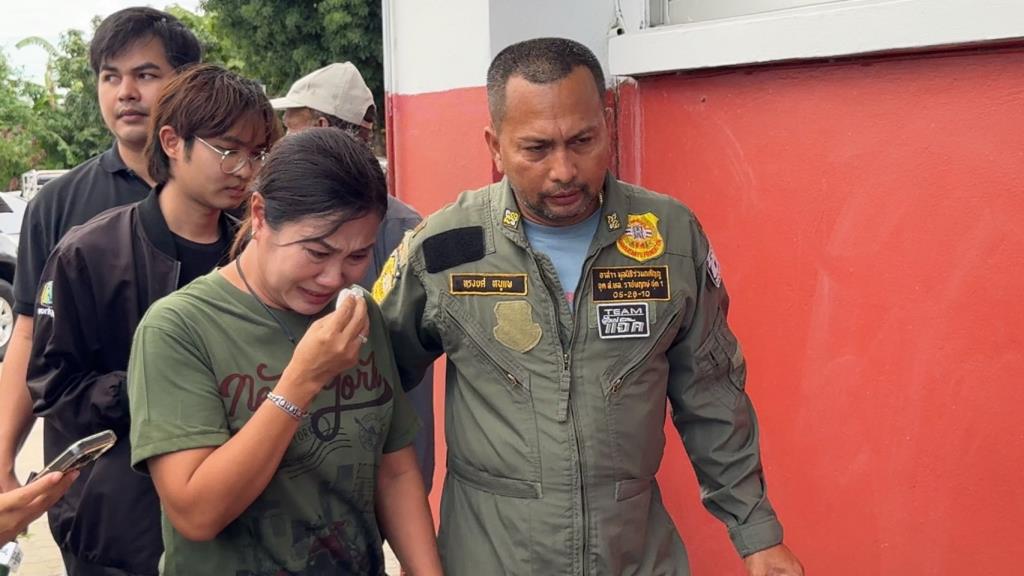 ญาติกิ๊กสาว ร่ำไห้เห็นศพหลานสาว เหยื่อไอ้วินัย ลั่น “ใจหมา” เผยหลานสาวอยากเลิกแต่ฝ่ายชายไม่ยอม
