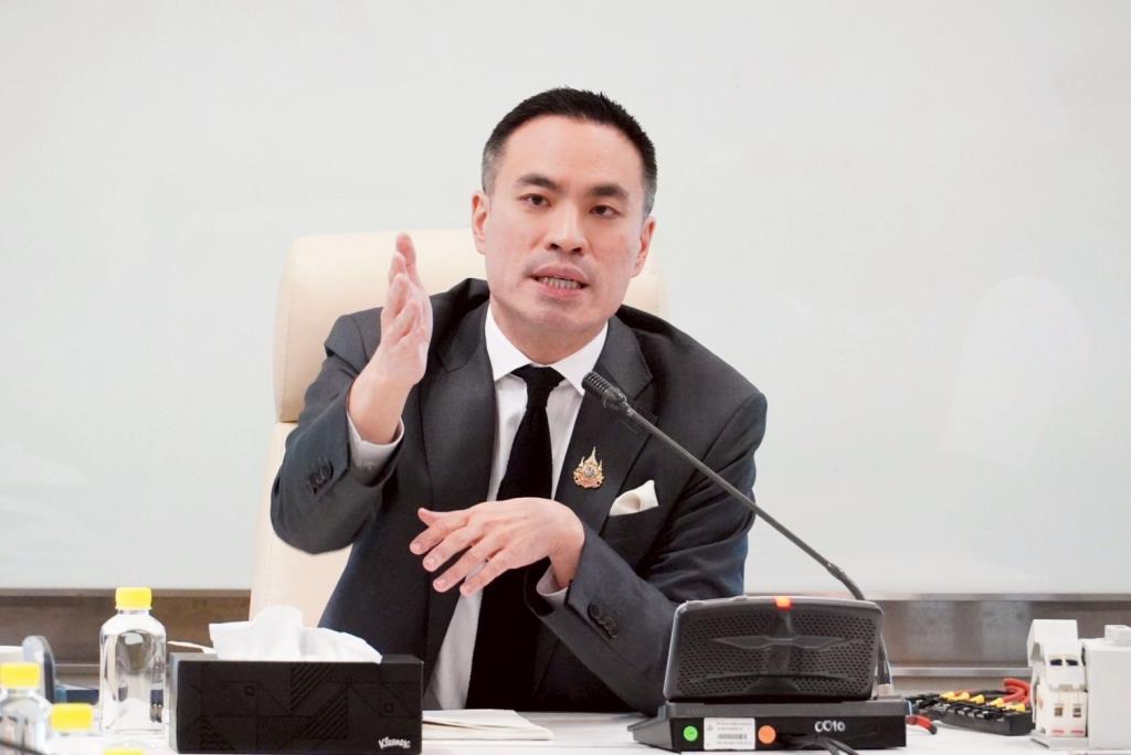 “เอกนัฏ”เร่งแก้ปัญหาโซลาร์ปชช.ไม่ได้มาตรฐาน สั่งพลังงานจว.-การไฟฟ้าช่วยเหลือ