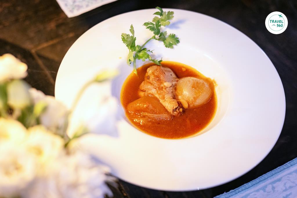 สตูว์น่องไก่ 