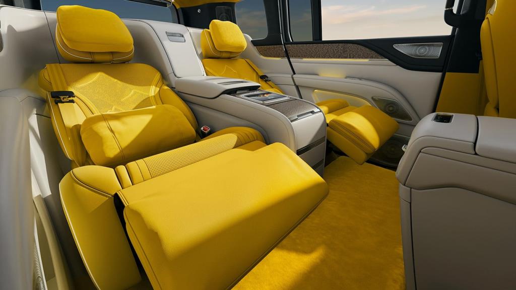 BYD เปิดตัว Yangwang U8L รุ่น 4 ที่นั่ง ราคา 6.8 ล้านบาท ตกแต่งทอง 24K พร้อมศิลปะลายภูเขา