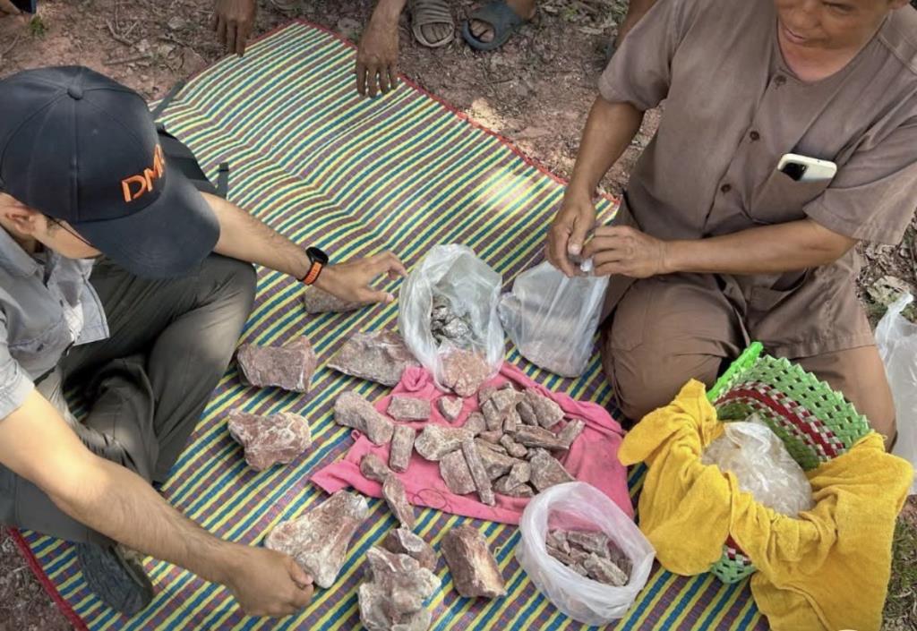 พบชิ้นส่วน "ไดโนเสาร์กินเนื้อ" ในพื้นที่ จ.ชัยภูมิ คาดอายุเก่าแก่กว่านาคาไททัน