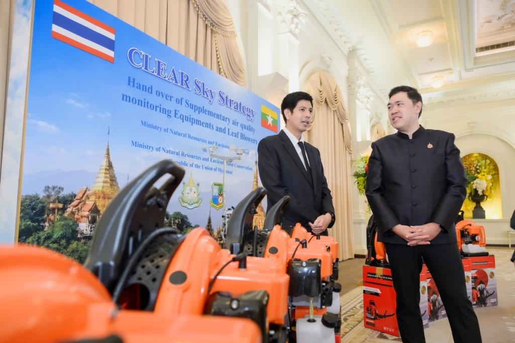 กัลฟ์มอบอุปกรณ์ตรวจวัดคุณภาพอากาศ ลดผลกระทบปัญหาหมอกควันข้ามแดน