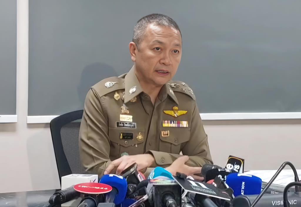 พล.ต.อ.ธัชชัย ปิตะนีละบุตร รองผู้บัญชาการตำรวจแห่งชาติ รับผิดชอบงานด้านการป้องกันปราบปรามอาชญากรรม
