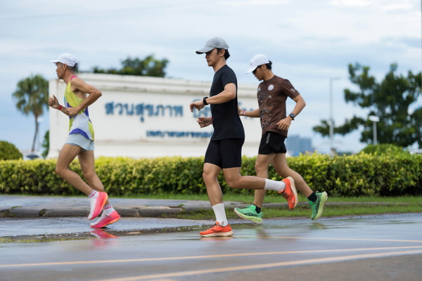 กิจกรรมวิ่ง AIA+ FUN RUN 2026 ริมบึงทุ่งสร้าง อ.เมือง จ.ขอนแก่น