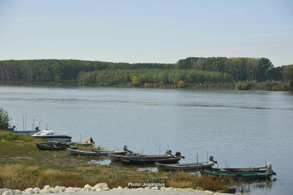 เรือประมงริมน้ำในบัลแกเรีย