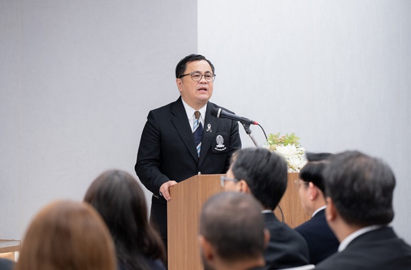 ศ.ดร.วิเลิศ ภูริวัชร อธิการบดีจุฬาลงกรณ์มหาวิทยาลัย