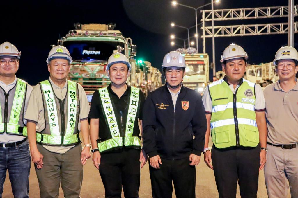 ปิดจ๊อบพระราม 2!ทดสอบโครงสร้าง M82 รับน้ำหนัก สิบล้อบรรทุกเต็ม 36 คันไม่มีปัญหา พร้อมเปิดตลอดสาย 28 ส.ค.นี้