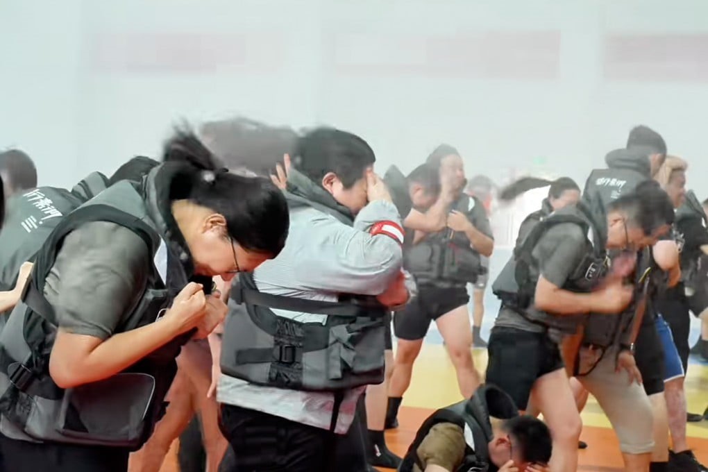 คนรุ่นหนุ่มสาวชาวจีนนิยมไปร่วมกิจจกรรมของศูนย์ส่งเสริมประสบการณ์ภัยพิบัติกันมากขึ้น - ภาพ : RedNote
