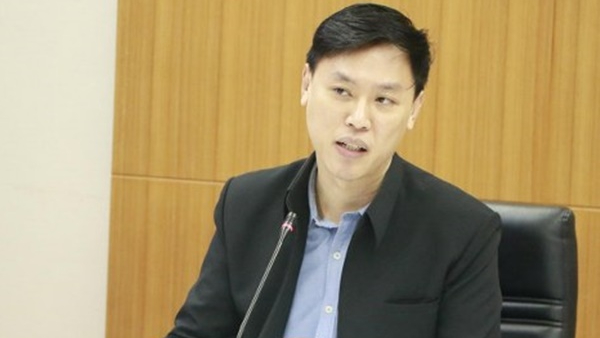 นายชนธัญ แสงพุ่ม