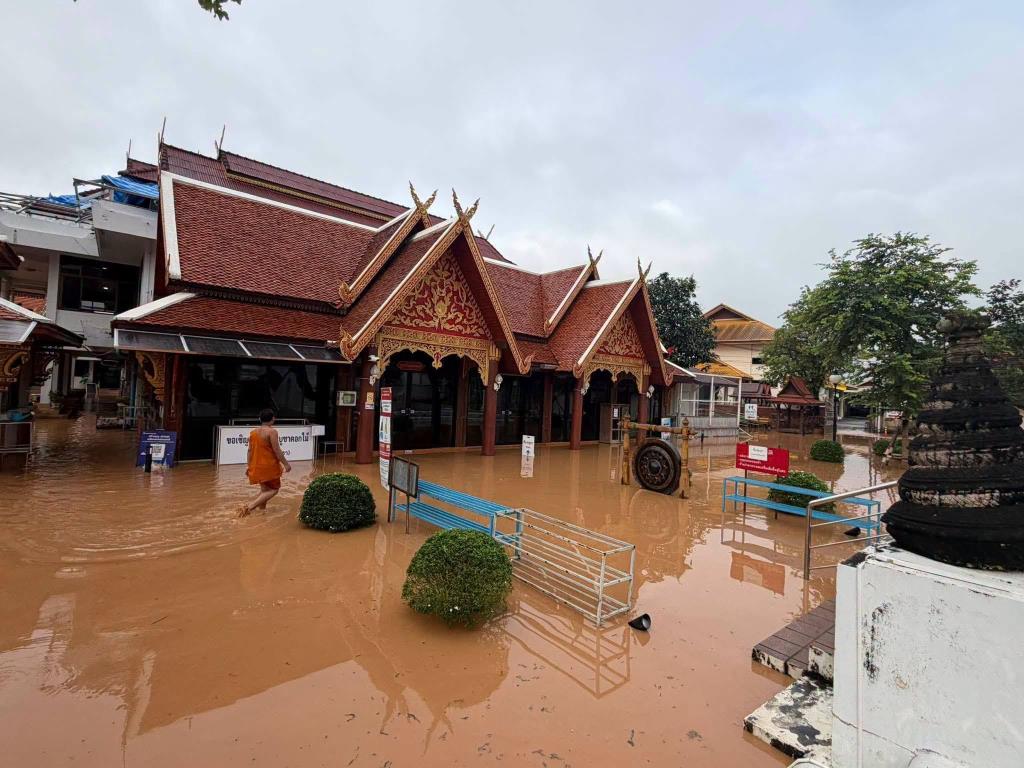 ภาพจากวัดภูมินทร์
