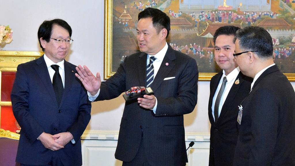 "เสี่ยหนู" ปัดข่าวญี่ปุ่นย้ายฐานผลิต เผยอยู่ไทยมานานจนแยกไม่ออก มอบ "เอกนิติ" ปรับมาตรการหนุนรถ EV