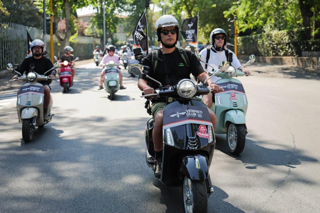 ภาพจาก Rayron : เร่ร่อน