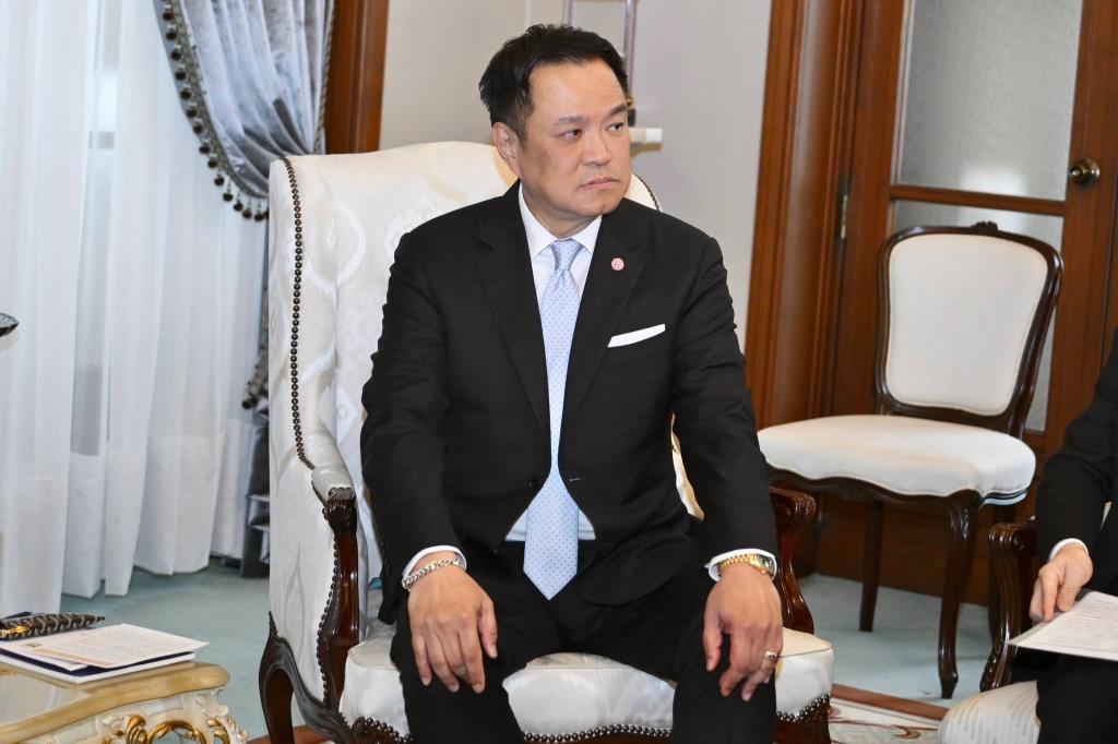 อนุทิน ชาญวีรกูล