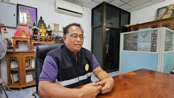 นายก่าย เมาลี นายกองค์การบริหารส่วนตำบลนาถ่อน