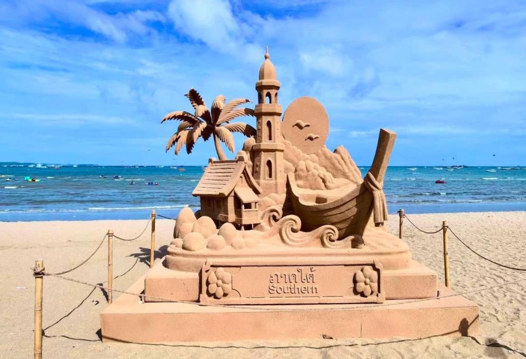 ชมฟรีงาน “Pattaya Sand & Art Festival 2026” วันที่ 27 – 31 ส.ค. 69 (ภาพ : เพจ สายตรงพี่เบียร์ พัทยา) 
