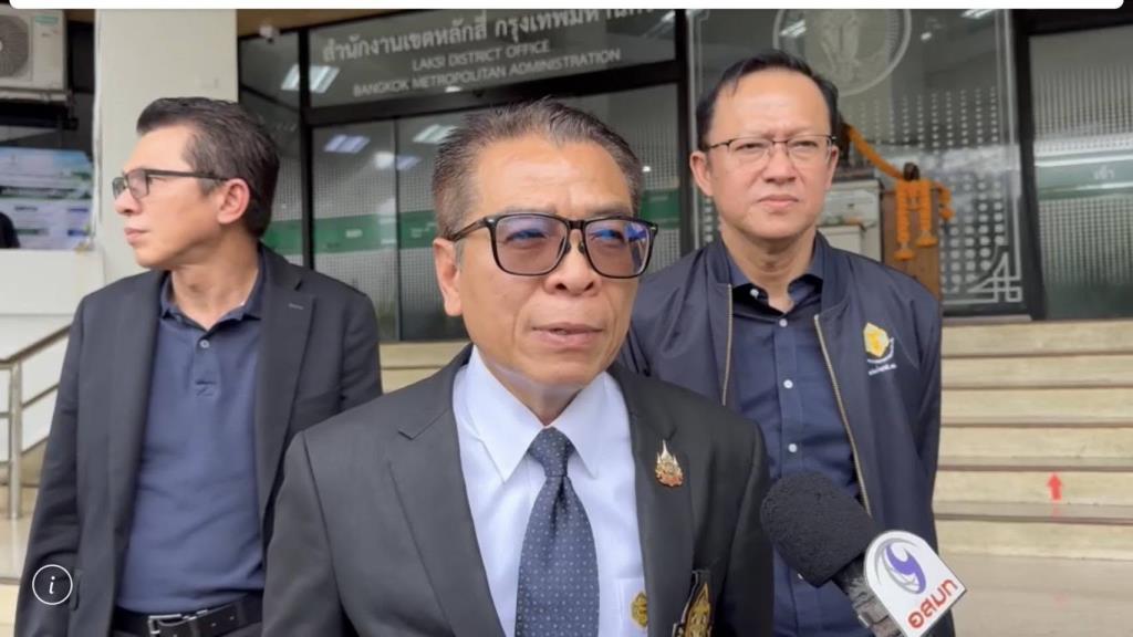 ศาล รธน.เดินเผชิญสืบบาร์โค้ดบัตรเลือกตั้ง ลงตรวจสถานที่เก็บบัตรเขตหลักสี่ “แสวง” โวมั่นใจแต่แรก ไม่กระทบความลับ