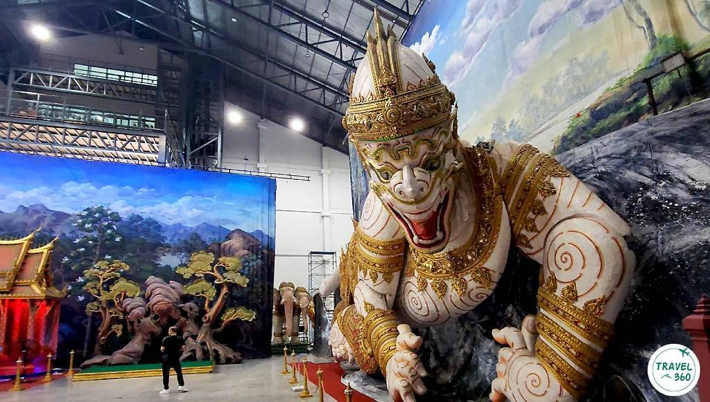 ประติมากรรมนูนสูงฉากหนุมานเนรมิตกาย ตอนสืบมรรคา