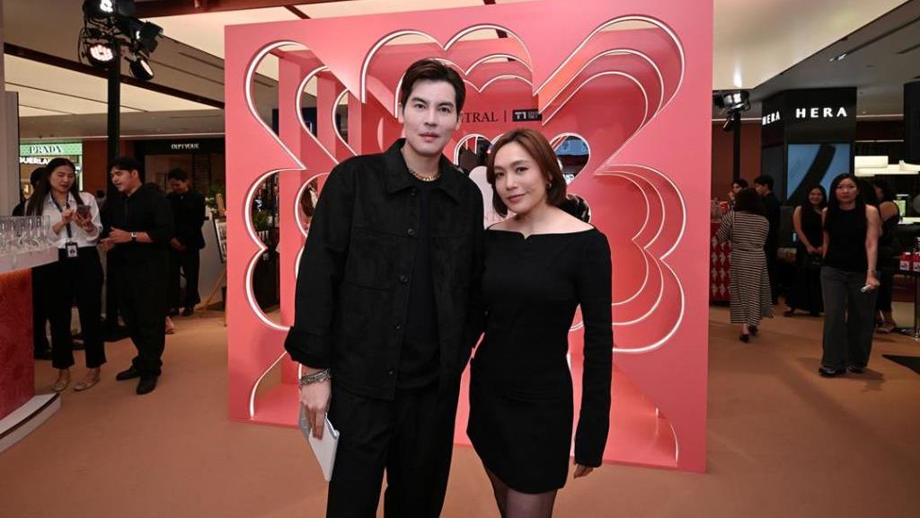 เอ็ม-พิรศุษม์ ปลื้มปิติชัยกุล และโมเม-นภัสสร บุรณศิริ