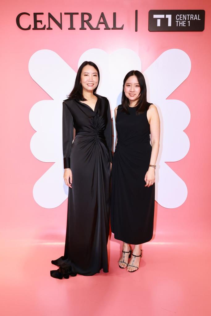 ธาพิดา นรพัลลภ และ ณัฐธีรา บุญศรี