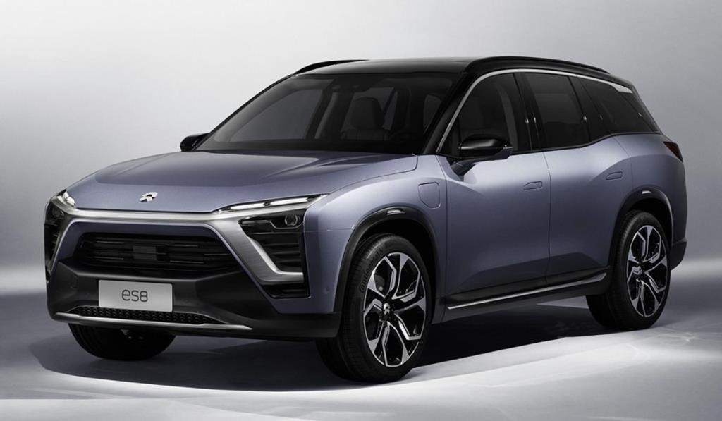 Nio ES8