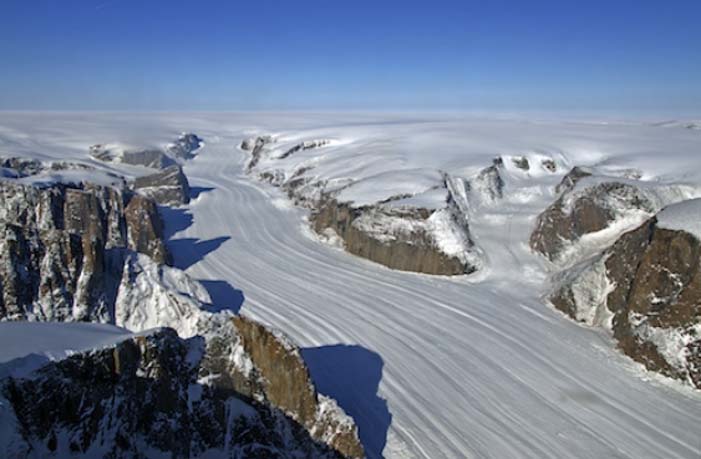 ธารน้ำแข็งที่ Greenland ภาพจาก www.climatecentral.org