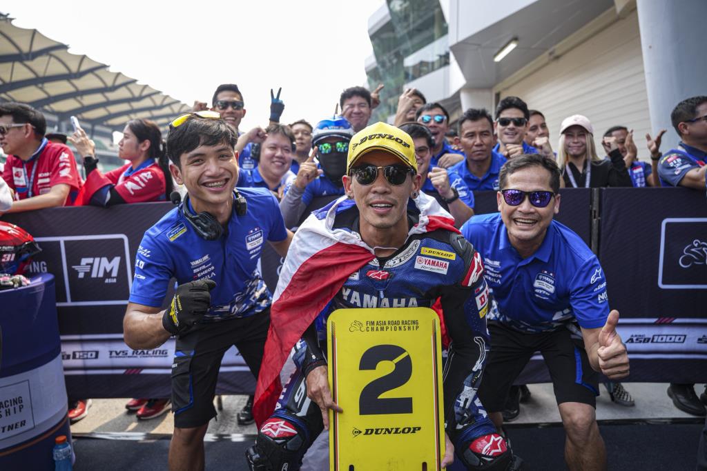 “ตี” อนุภาพ ซามูล เข้าอันดับ 2 รุ่น ซูเปอร์สปอร์ต 600 ซีซี จี้ผู้นำเหลือ 5 แต้ม