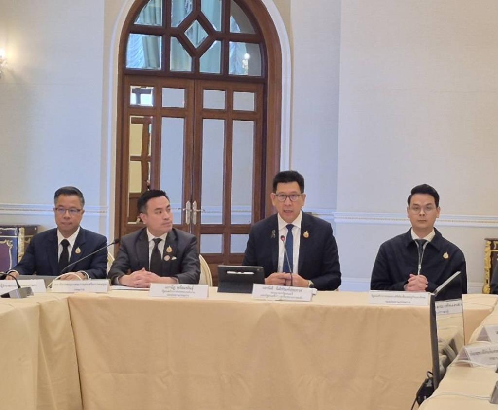 โฉมหน้าส่วนหนึ่งของคณะอนุกรรมการ 4 ชุด ที่ขีดเส้นหนึ่งเดือนต้องออกเกณฑ์มาตรฐานกลางให้ชัดเจน