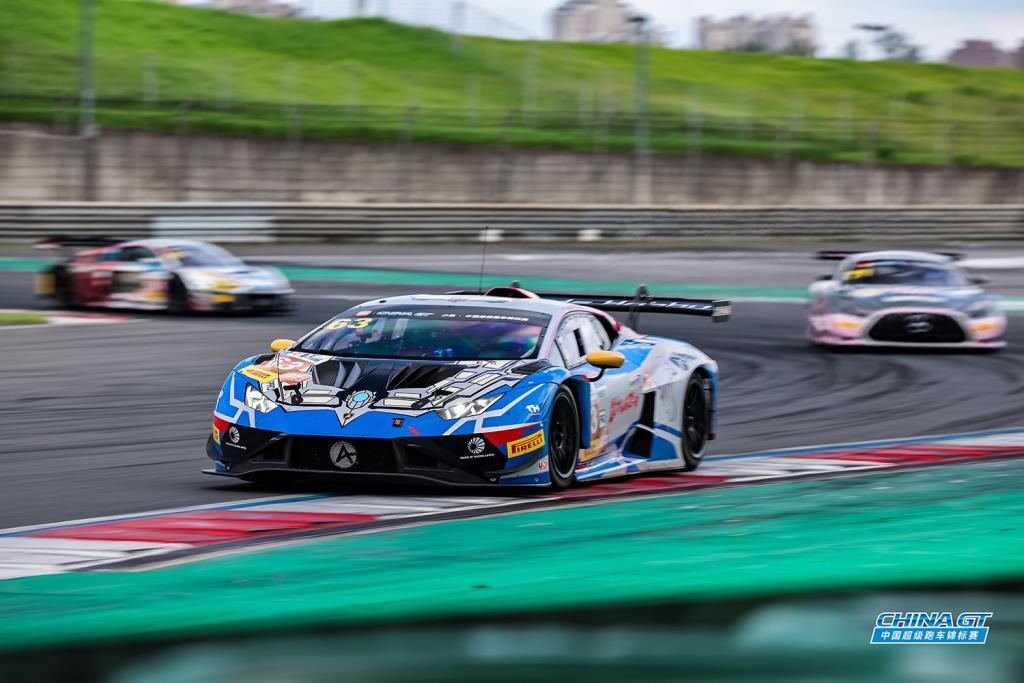 ซิ่งรถ ลัมโบร์กินี ฮูราแคน จีที 3 อีโว (Lamborghini Hurac?n GT3 Evo2) หมายเลข 63 