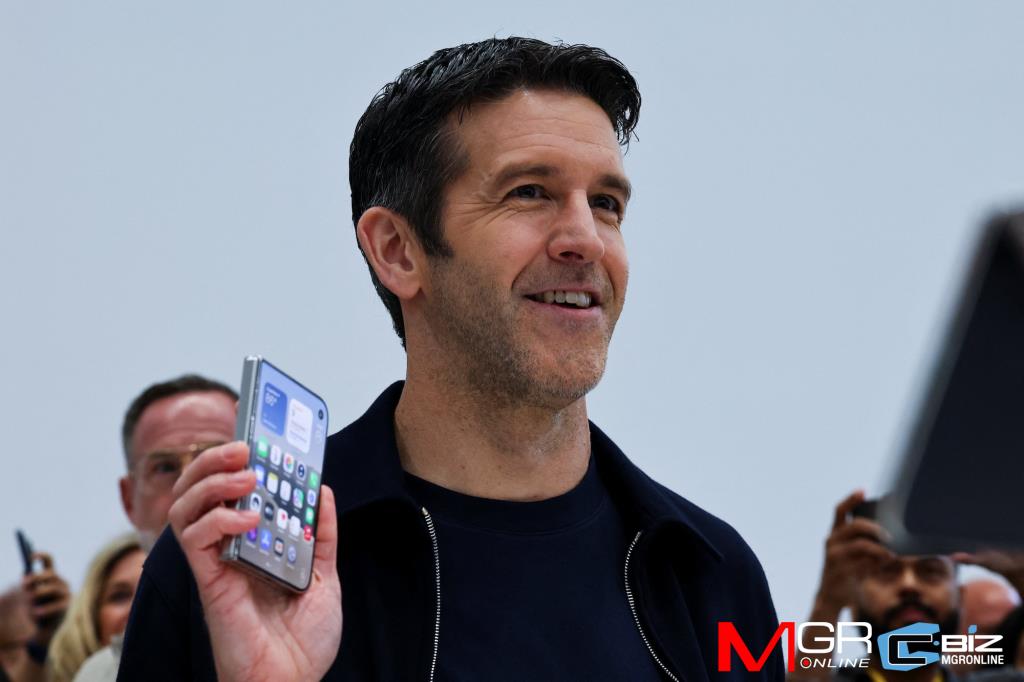 John Ternus ซีอีโอคนใหม่ของ Apple กับ iPhone Duo สมาร์ทโฟนจอพับรุ่นแรกของ Apple 