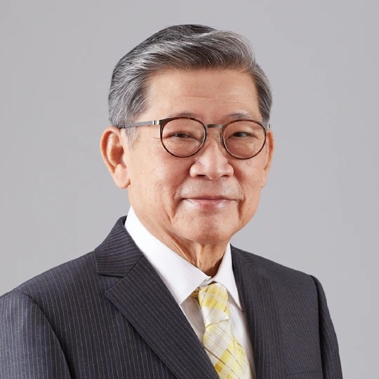 นายการุณ กิตติสถาพร