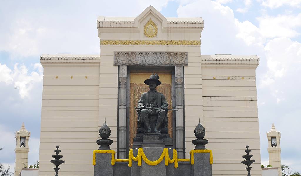 พระปฐมบรมราชานุสรณ์ (ภาพ : วิกิพีเดีย)
