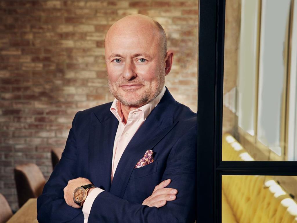 Mr.Georges Kern