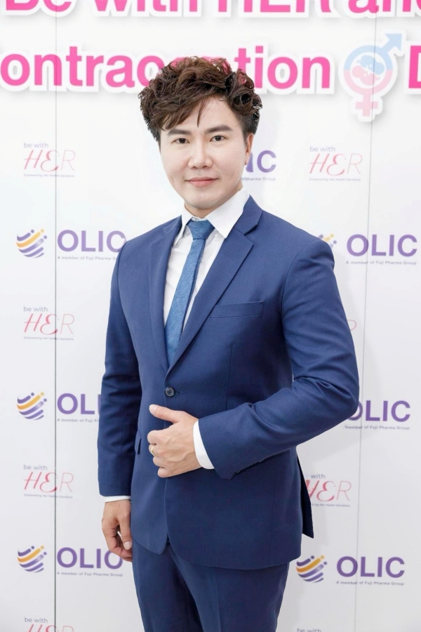 เภสัชกรปัณณวิชญ์ จิตเมธีพงษ์ ผู้อำนวยการฝ่ายธุรกิจยาและเวชภัณฑ์ บริษัท โอลิค (ประเทศไทย) จำกัด
