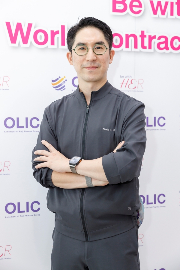 นายแพทย์โอฬาริก มุสิกวงศ์ คณะทำงานรัฐมนตรีว่าการกระทรวงสาธารณสุข ด้านสื่อสารทางการแพทย์