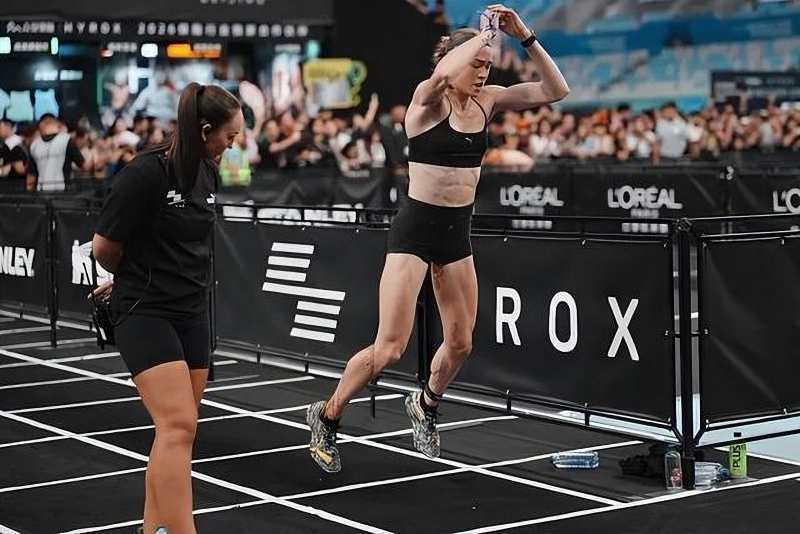 HYROX ถือเป็นสินทรัพย์ดาวเด่นของวั่นต๋า แต่ในที่สุด วั่นต๋า ก็ต้องขายทิ้งไป เพื่อดึงทุนกลับมาเพื่อลดภาระหนี้สิน