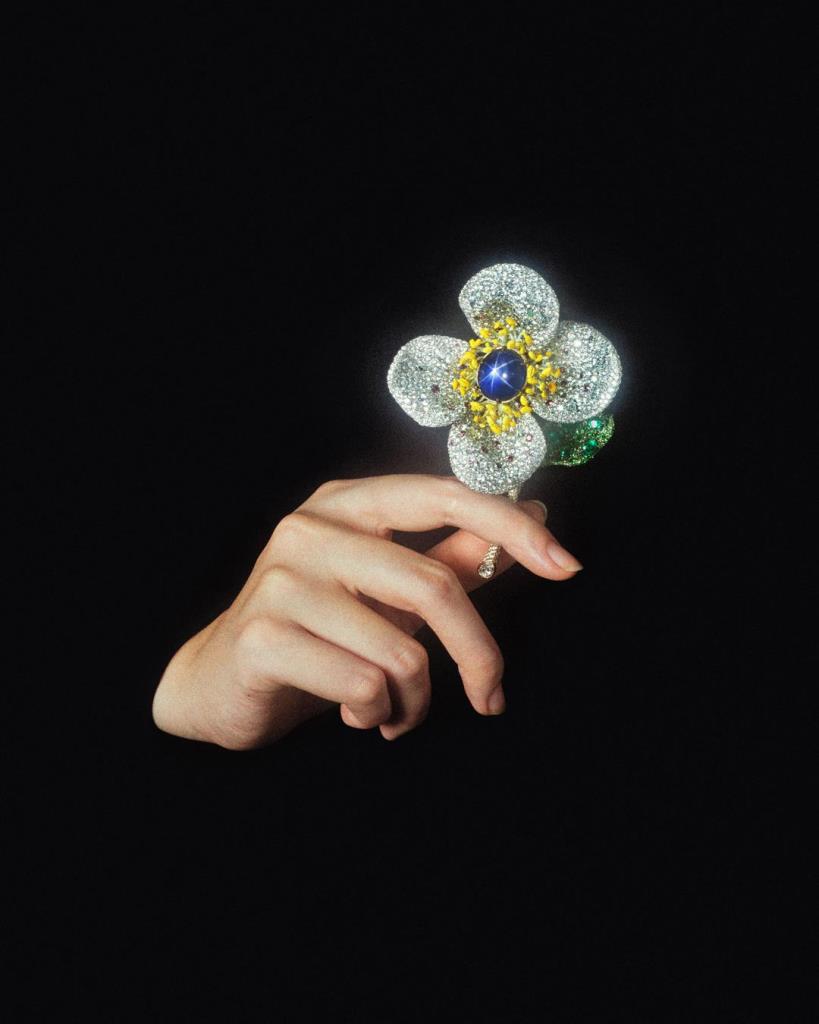 Sapphire Floral Brooch