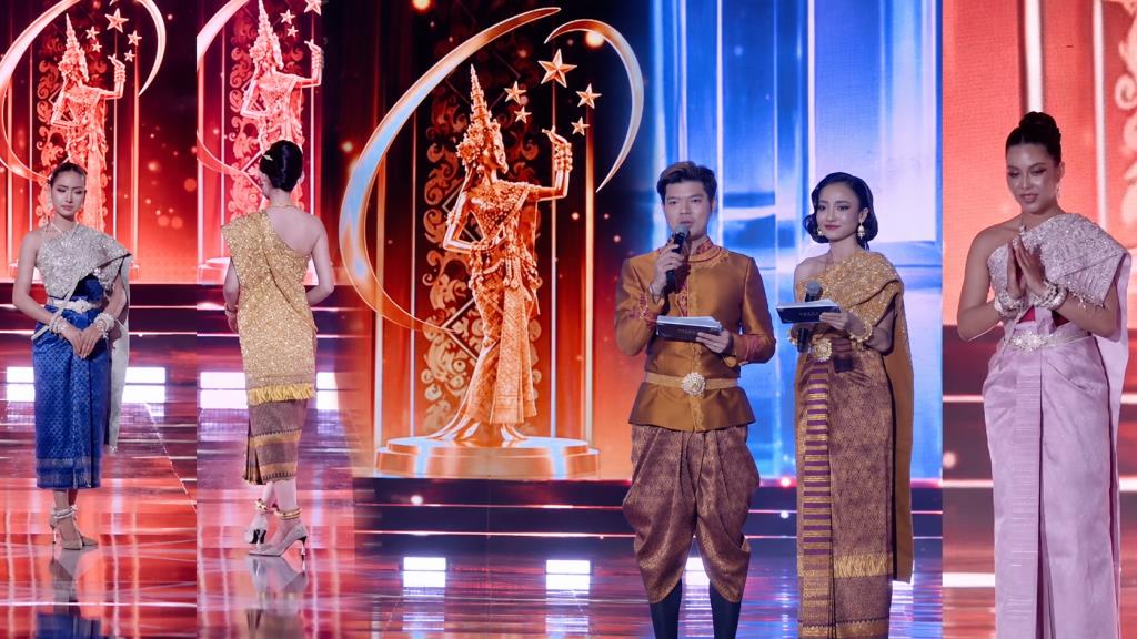 เครื่องแต่งกายของพิธีกรและผู้เข้าประกวดบนเวที Miss Universe Cambodia 2026 ซึ่งมีทั้งการห่มสไบและนุ่งผ้าในรูปแบบที่ทำให้เกิดข้อถกเถียงในไทย โดยผู้วิจารณ์บางส่วนมองว่ามีความคล้ายคลึงกับเครื่องแต่งกายแบบไทย ขณะที่กองประกวดระบุในแถลงการณ์ว่าการนำเสนอมีจุดประสงค์เพื่อสะท้อนความงามและคุณค่าของเครื่องแต่งกายดั้งเดิม “Sbai” ที่กองประกวดอธิบายว่าเป็นมรดกทางวัฒนธรรมของชนชาติเขมร