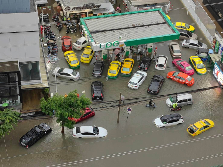 [ เพชรบุรีตัดใหม่ / ขอบคุณภาพ : Facebook Guy Vajropala ]