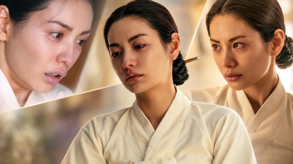 ก่อนหน้านี้ นานะ ถูกวิจารณ์จากบท “ฮียอน” ในซีรีส์ย้อนยุคโชซอน Scandal หลังผู้ชมบางส่วนมองว่าริมฝีปากของเธอดูอวบอิ่มคล้ายฉีดฟิลเลอร์ จนไม่เข้ากับบรรยากาศของเรื่องและดึงความสนใจออกจากการแสดง