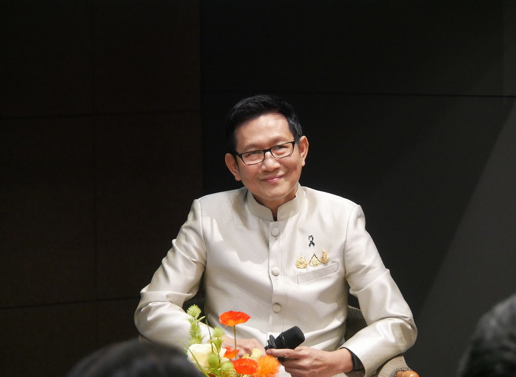 นายอรรถพล ฤกษ์พิบูลย์ ที่ปรึกษานายกรัฐมนตรี และประธานคณะกรรมการติดตามและขับเคลื่อนโครงการพระราชดำริ ตามพระบรมราโชบาย