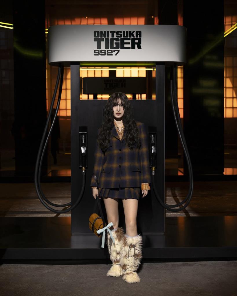 Momo วง Twice