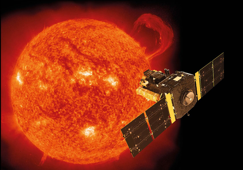 ดาวเทียม Solar and Heliospheric Observatory (SOHO) ภาพจาก วิกิพีเดีย