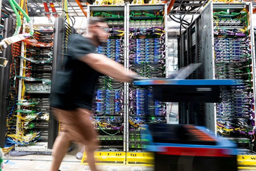 Amazon เดินหน้าลดกระแสต่อต้านดาต้าเซ็นเตอร์ เตรียมลงทุนเพิ่มอีก 1,000 ล้านดอลลาร์เพื่อสนับสนุนโครงการต่าง ๆ ในชุมชนที่เป็นที่ตั้งศูนย์ข้อมูลของบริษัท