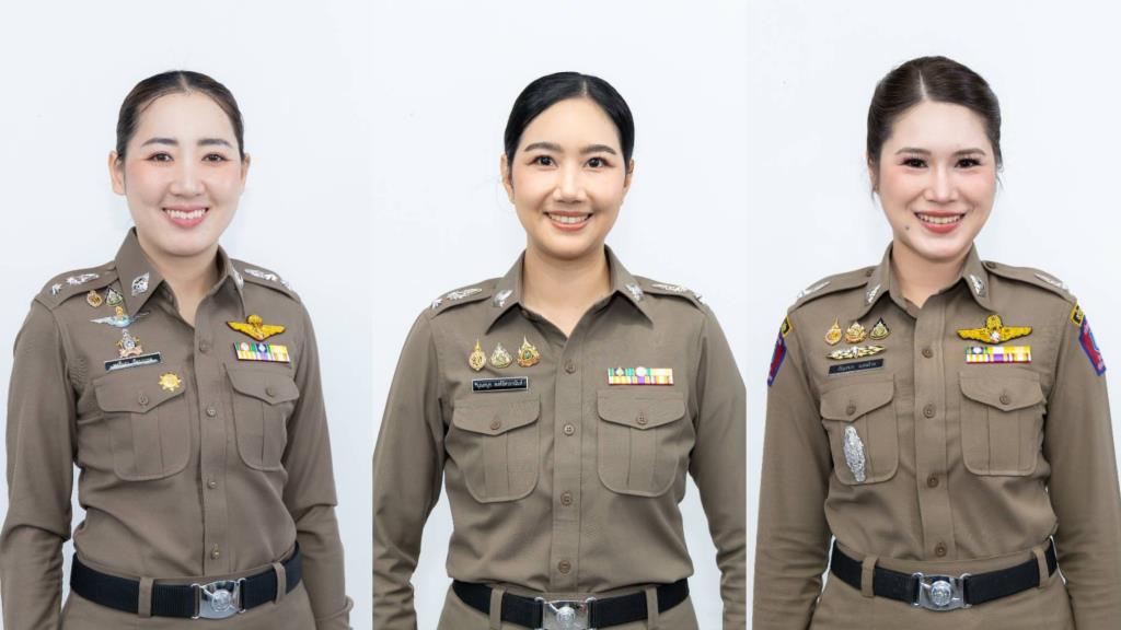 จากซ้าย : พ.ต.ท.หญิง พรรัมภา พัฒนาวาท รองผกก. (สอบสวน) สน.ท่าเรือ พ.ต.ท.หญิง บุญยนุช พงศ์อิสรานันท์ ผู้ช่วยนายเวร (สบ 3) สำนักงาน ผบ.ตร. และพ.ต.ต.หญิง ธัญชนก แสงอ้าย สารวัตรฝ่ายอำนวยการ กองกำกับการศูนย์รวมข่าว กองบังคับการสายตรวจและปฏิบัติการพิเศษ