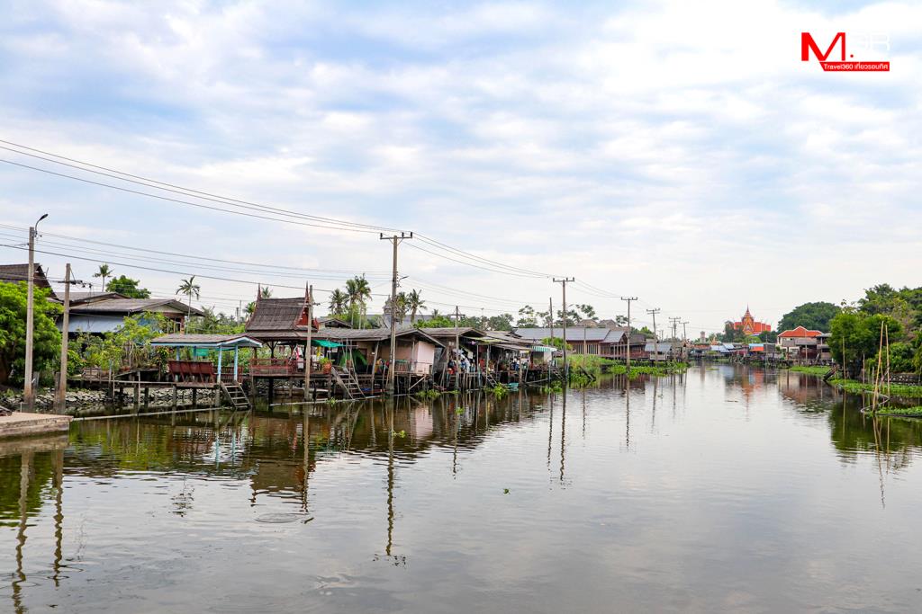 คลองอ้อมนนท์ด้านหลังวัด