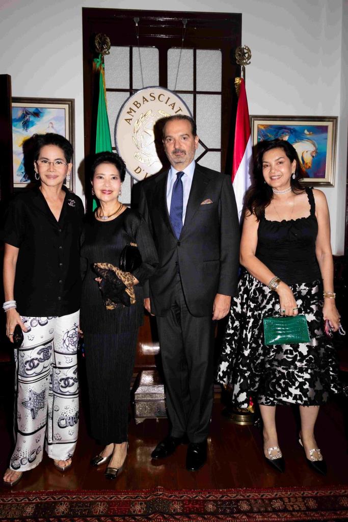 ม.ล. ปิยาภัสร์ ภิรมย์ภักดี, พัชรดา ซอโสตถิกุล, เปาโล ดีโอนีซี และ จันทนา เซลบีย์ ปางพุฒิพงศ์