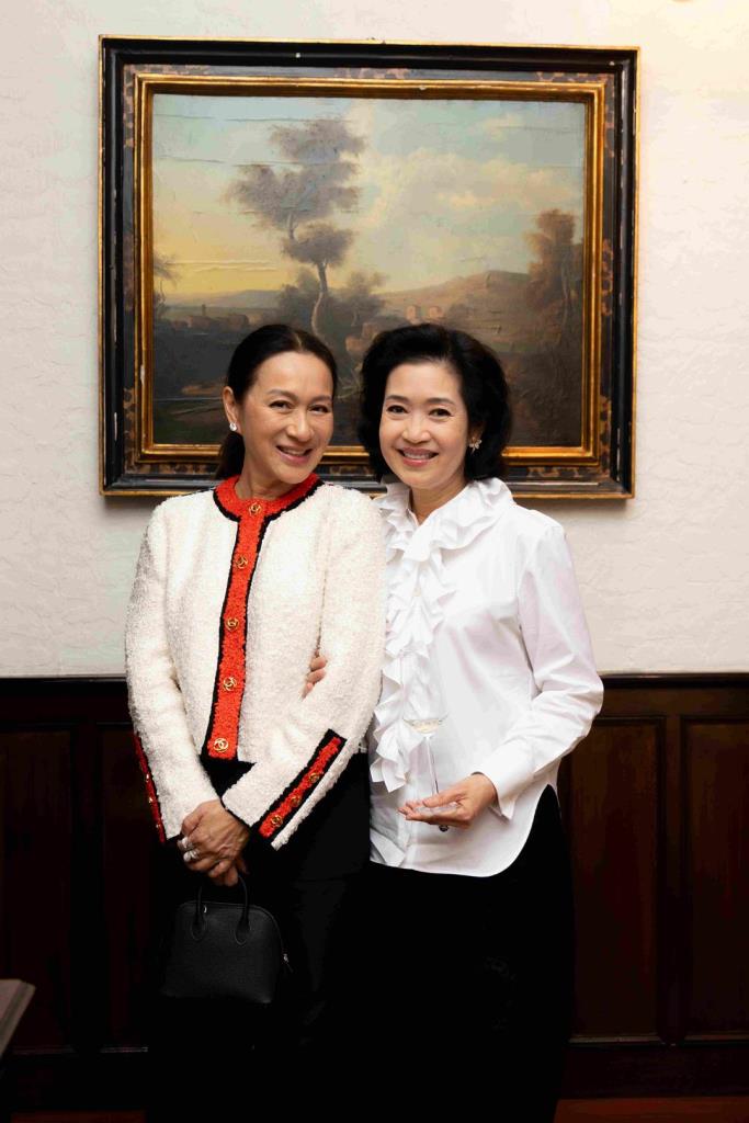 เจษฎสุดา บัวเลิศ และ วิภาดา โทณวณิก