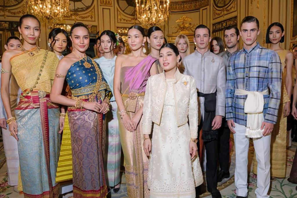เจ้าฟ้าสิริวัณณวรีฯ ทรงถ่ายทอดองค์ความรู้ “ชุดไทย” สู่สายตาชาวโลก!?